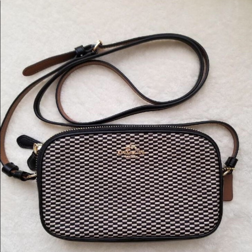 Authentic✅ Coach Crossbody Pouch